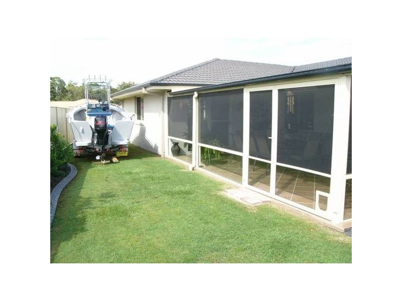 44 Harold Tory Drive, Yamba NSW 2464