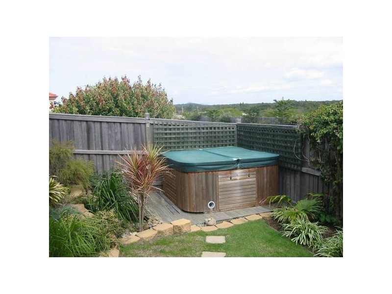 22 Oceania Court, Yamba NSW 2464