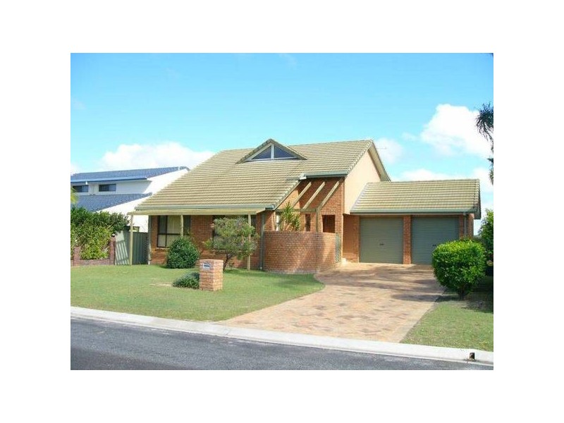 29 Melaleuca Drive, Yamba NSW 2464