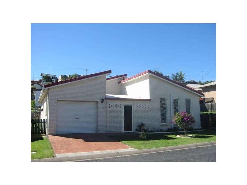 41 Beach Lane, Yamba NSW 2464