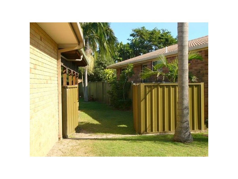 5 The Peninsula, Yamba NSW 2464