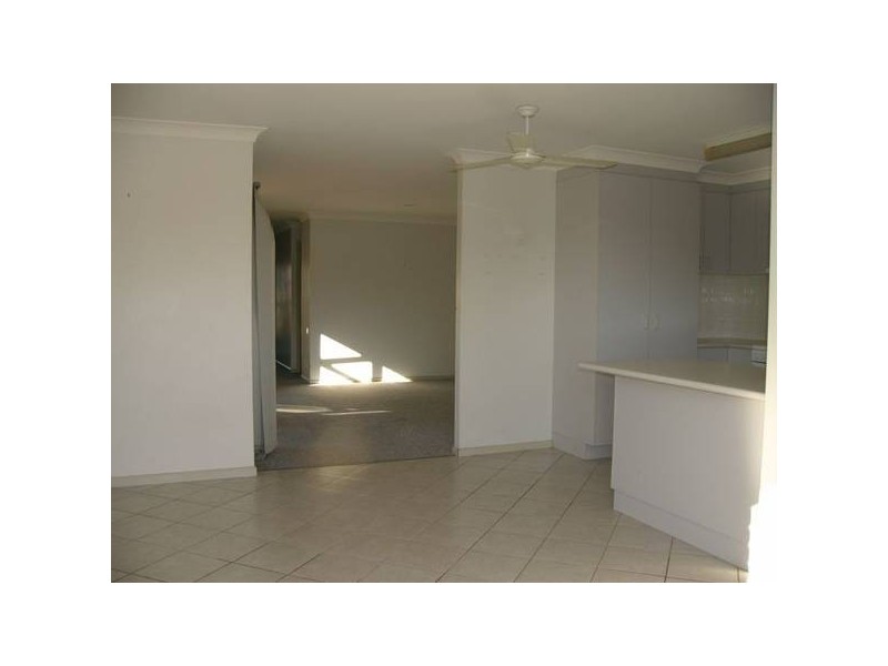 1/4 Plover Close, Yamba NSW 2464