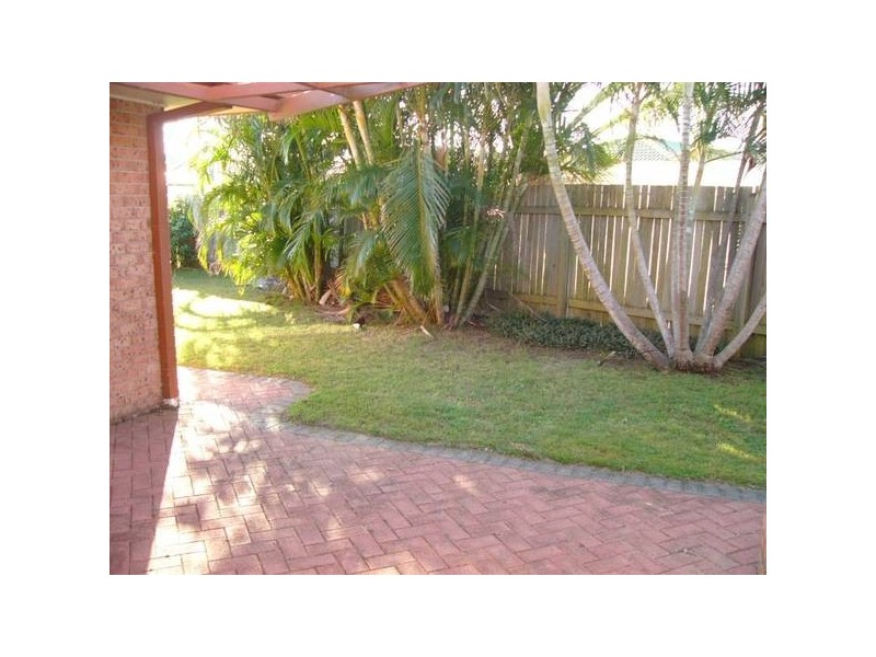 1/4 Plover Close, Yamba NSW 2464