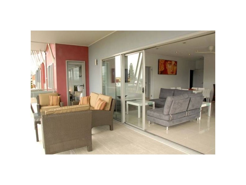 1 & 4/6 Clarence Street, Yamba NSW 2464