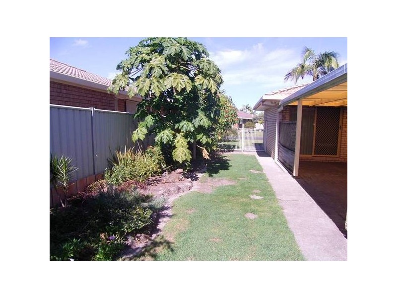 26 Admiralty Court, Yamba NSW 2464