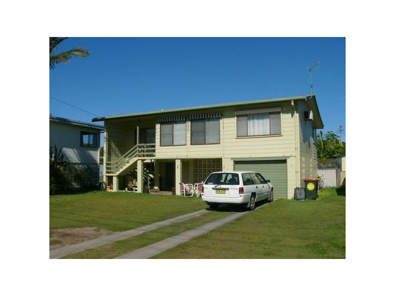 122 Yamba Road, Yamba NSW 2464