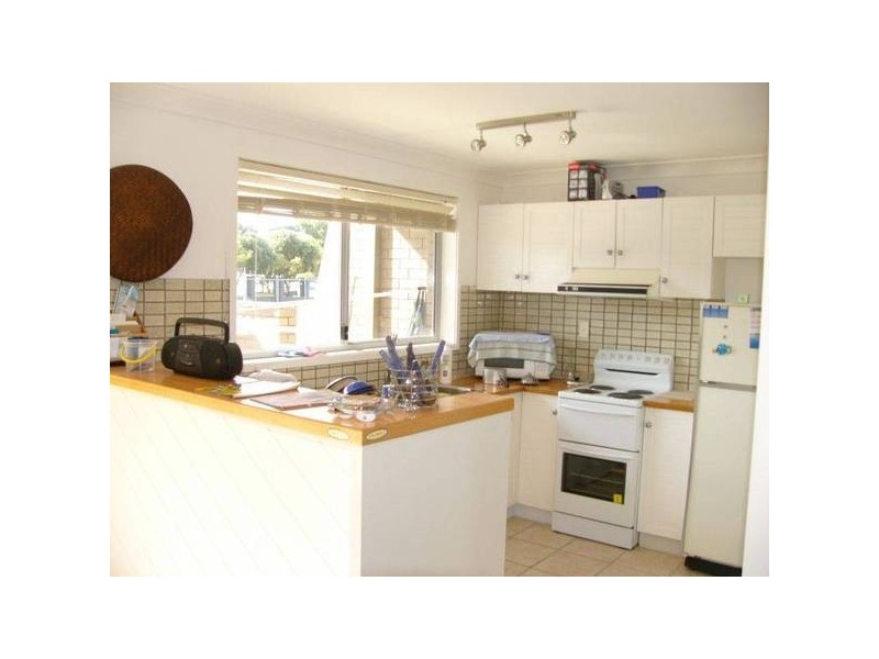 1/75 Yamba Street, Yamba NSW 2464