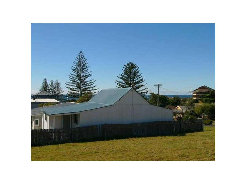 19 Queen Street, Yamba NSW 2464