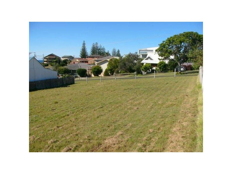 19 Queen Street, Yamba NSW 2464