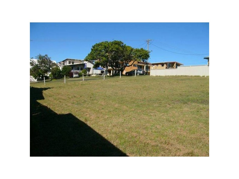 19 Queen Street, Yamba NSW 2464
