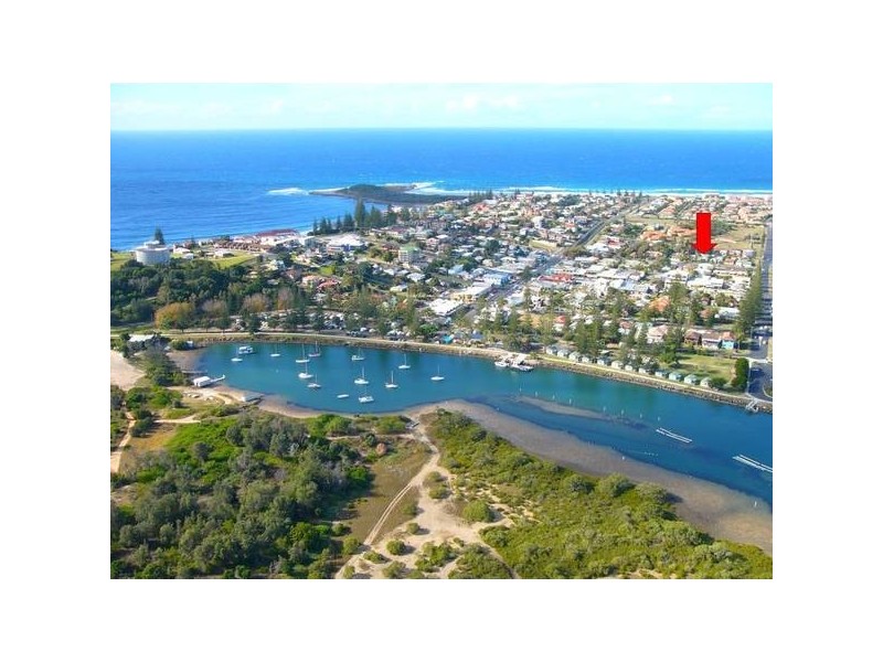 22 Beach Street, Yamba NSW 2464