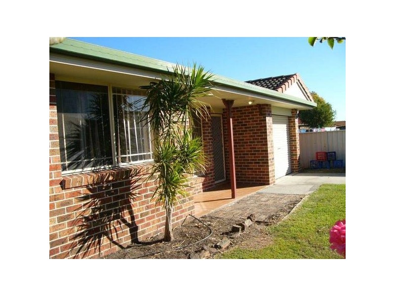 2/40 Osprey Drive, Yamba NSW 2464