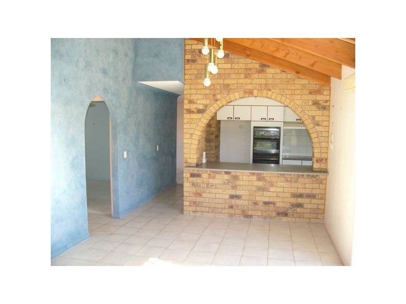 8 Melaleuca Drive, Yamba NSW 2464