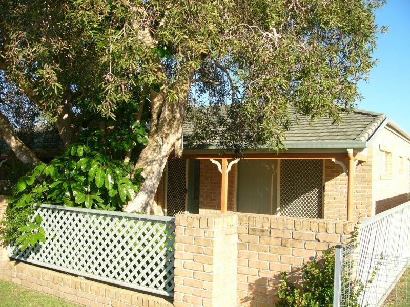 4/17a Beach Street, Yamba NSW 2464