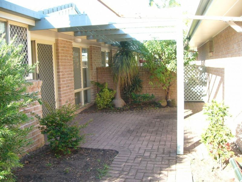 4/17a Beach Street, Yamba NSW 2464