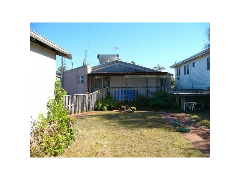 24 Beach Street, Yamba NSW 2464