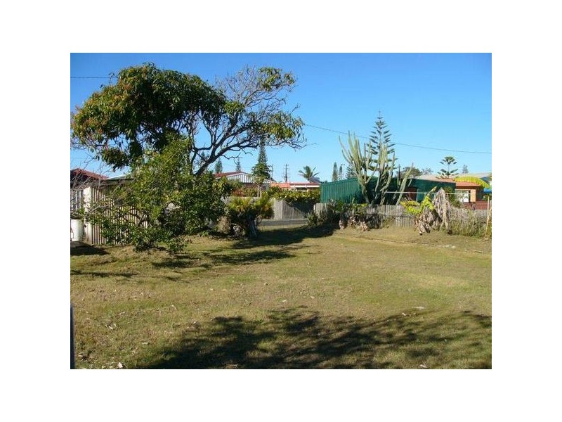 24 Beach Street, Yamba NSW 2464