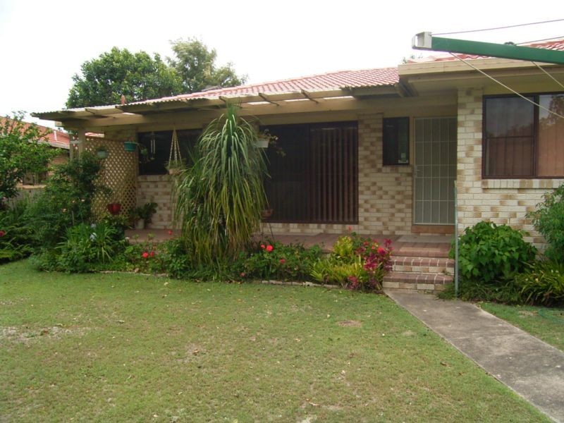 12 BORONIA CRESCENT, Yamba NSW 2464