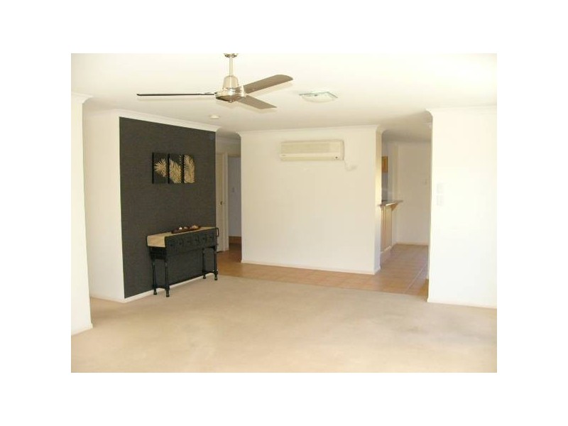 1/42 Beachside Way, Yamba NSW 2464