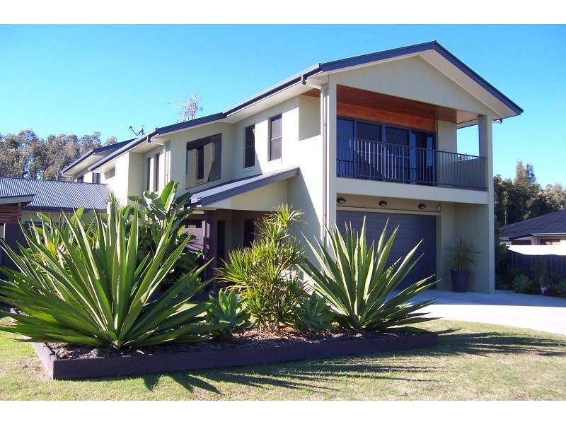 3 William Avenue, Yamba NSW 2464