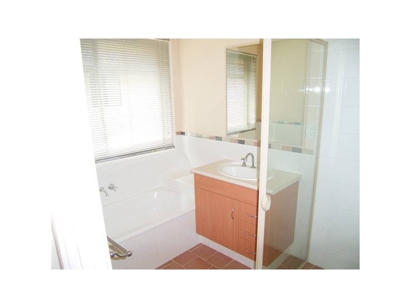 4 BAYVIEW DRIVE, Yamba NSW 2464