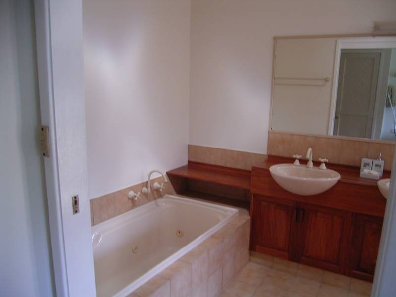 19 Lake Street, Angourie NSW 2464