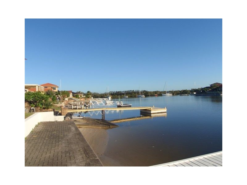 30 ACACIA CIRCUIT, Yamba NSW 2464