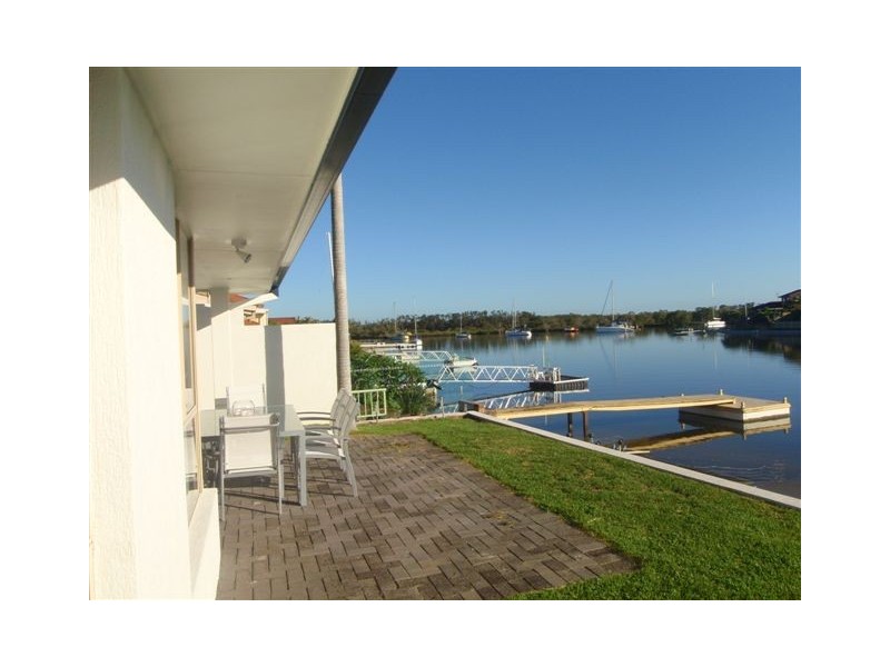 30 ACACIA CIRCUIT, Yamba NSW 2464