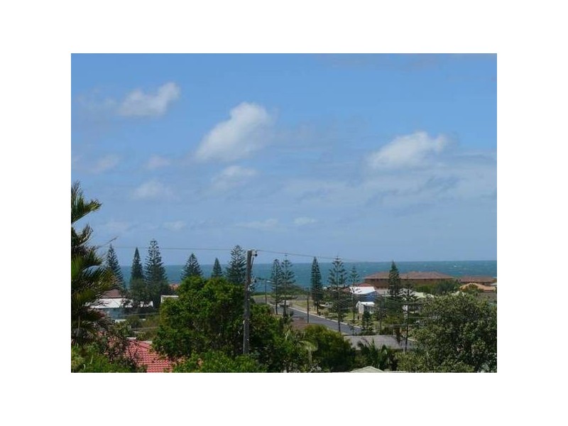 16 Henson Lane, Yamba NSW 2464