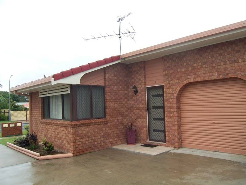 1/20 Waratah Avenue, Yamba NSW 2464