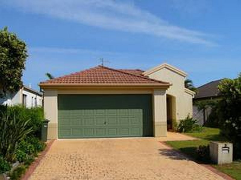 3 Bluewater Court, Yamba NSW 2464