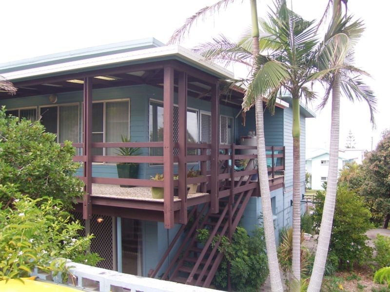 1/6 PIPPI STREET, Yamba NSW 2464