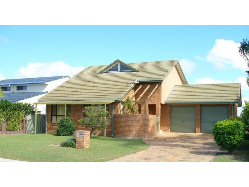 29 Melaleuca Drive, Yamba NSW 2464