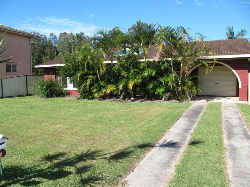 14 Telopea Avenue, Yamba NSW 2464