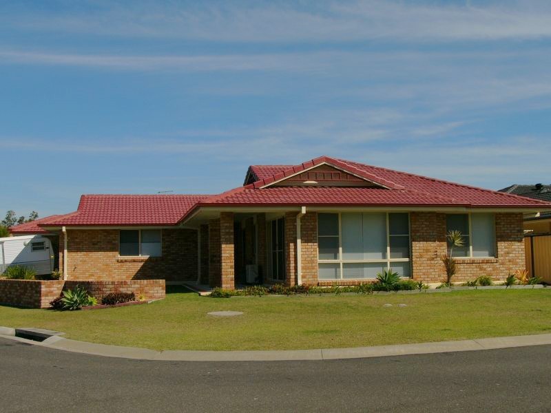 2/1 Newport Island Circuit, Yamba NSW 2464