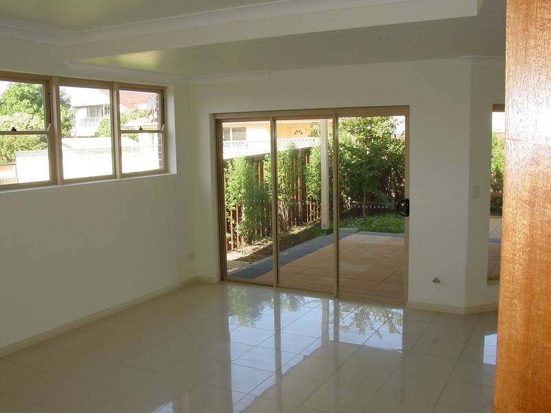 32a Lorraine Avenue, Bardwell Valley NSW 2207