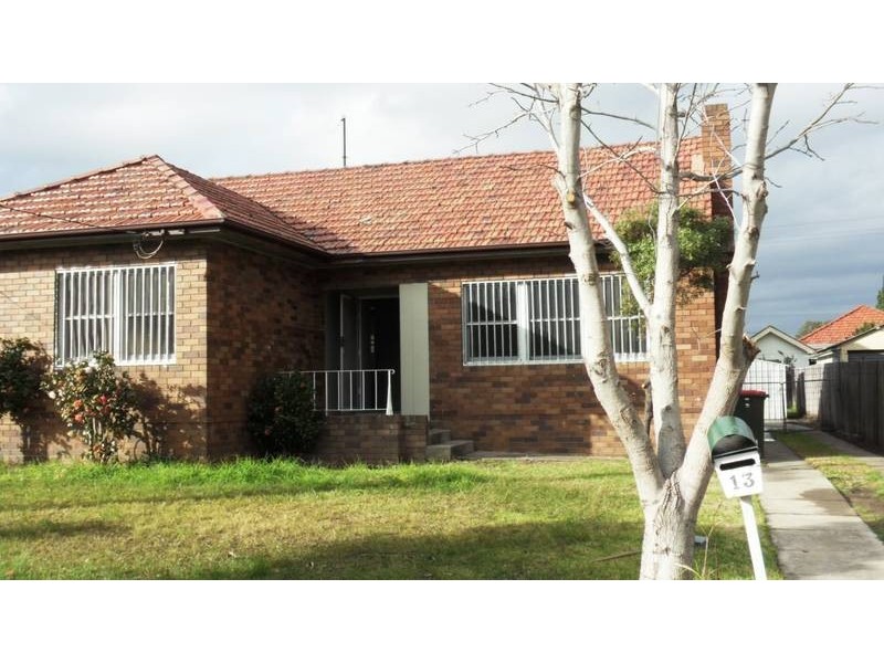 13 Lynesta Avenue, Bexley North NSW 2207