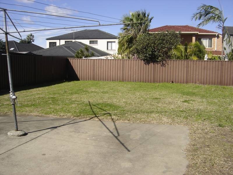 204 Princes Hwy, Carlton NSW 2218