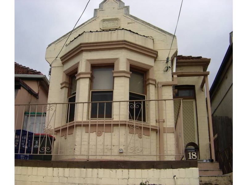 18 Wollongong Rd, Arncliffe NSW 2205