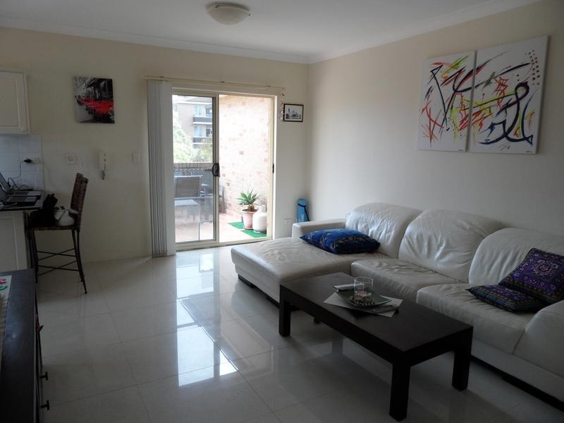 10/40-42 Queen Victoria Street, Kogarah NSW 2217