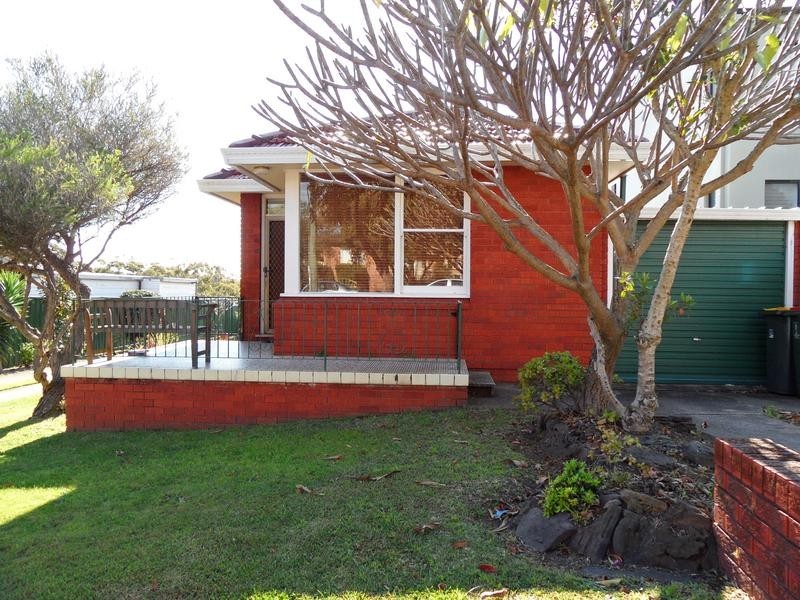 6 Douglas Street, Bardwell Valley NSW 2207