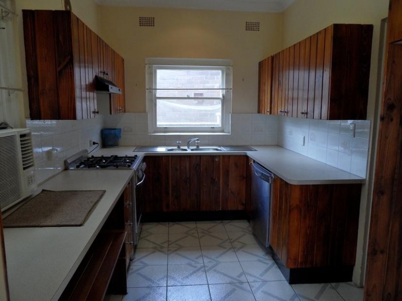 24 Knoll Avenue, Arncliffe NSW 2205