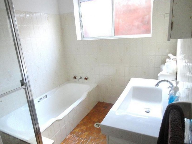 2 Kingsway, Kingsgrove NSW 2208