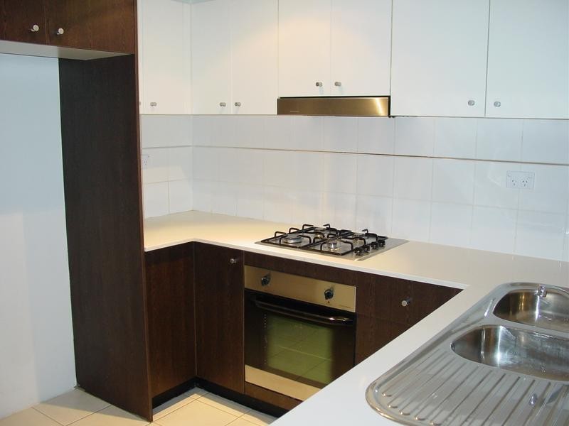 8/384a – 388 Railway Parade, Carlton NSW 2218