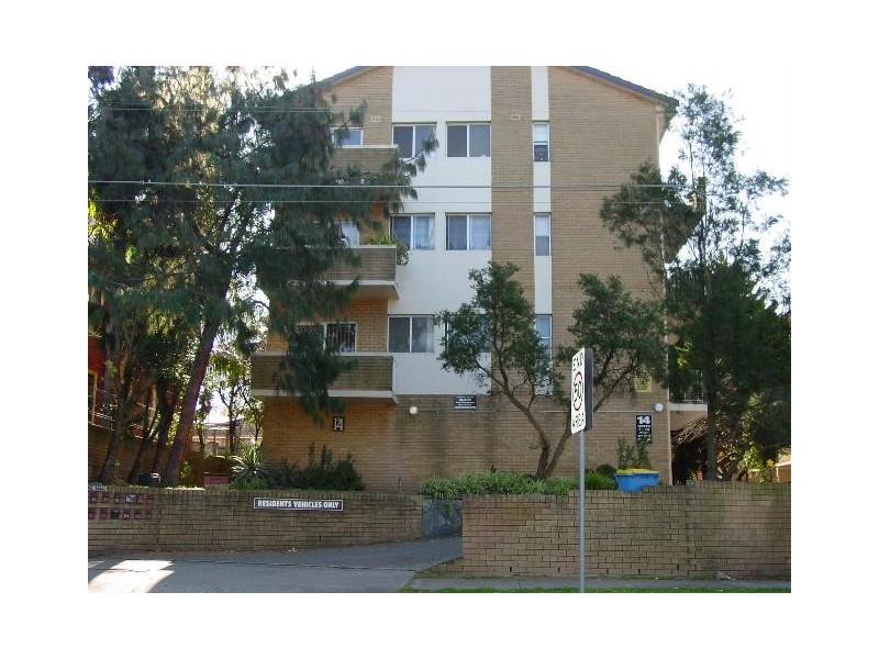 18/14 Warialda Street, Kogarah NSW 2217
