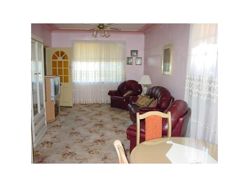 16 Kensington Street, Punchbowl NSW 2196