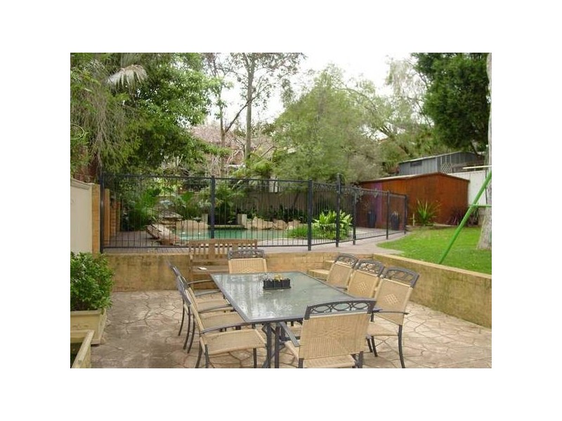 4 Vernon Avenue, Gymea Bay NSW 2227