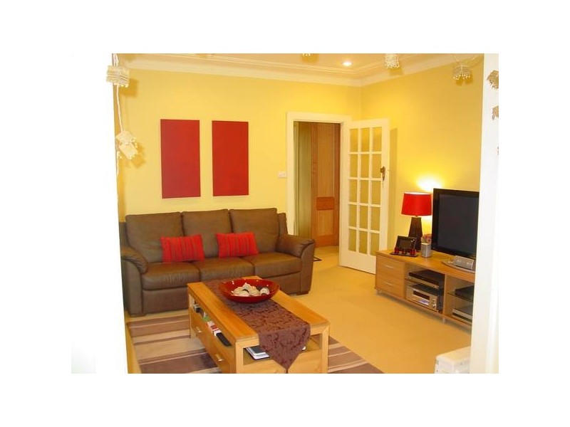 8 Walker Street, Turrella NSW 2205