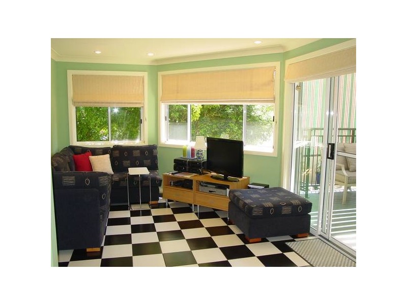 8 Walker Street, Turrella NSW 2205