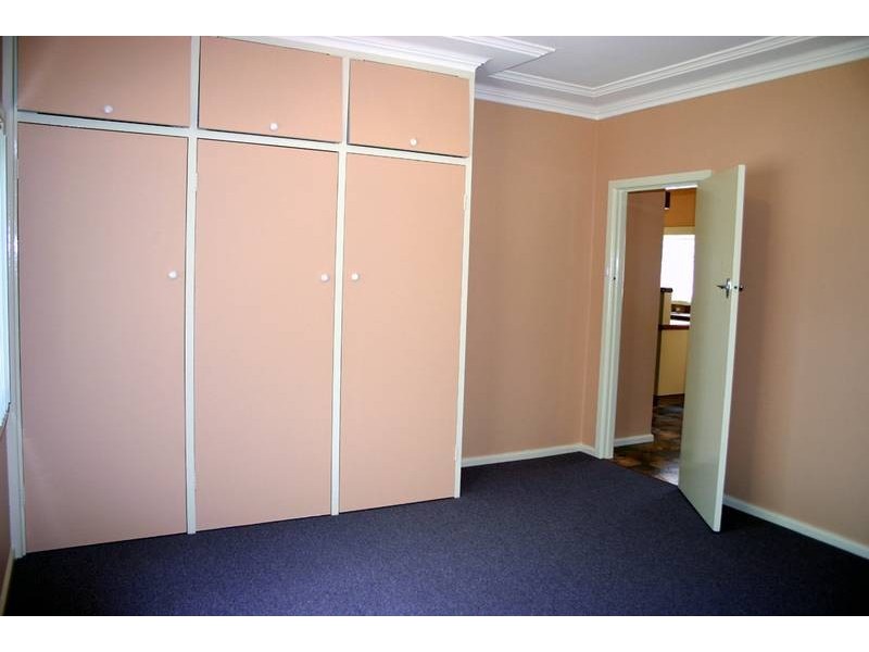 Mannering Park NSW 2259